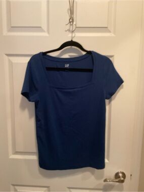 NWOT LARGE GAP Women’s Square Neck Short Sleeve Top - Navy Blue